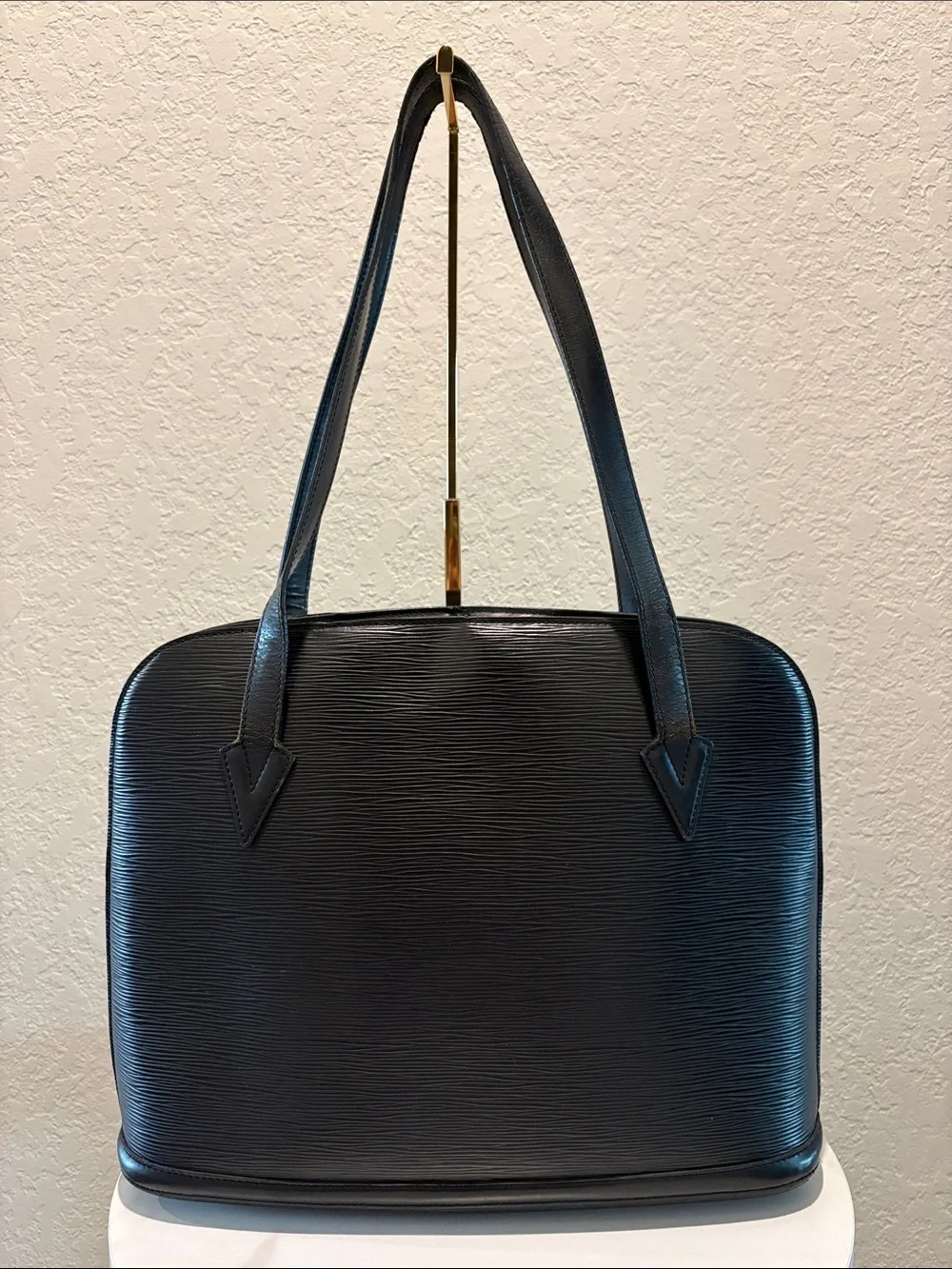 Louis Vuitton AS0979 Lussac Black Epi Leather Tote Bag